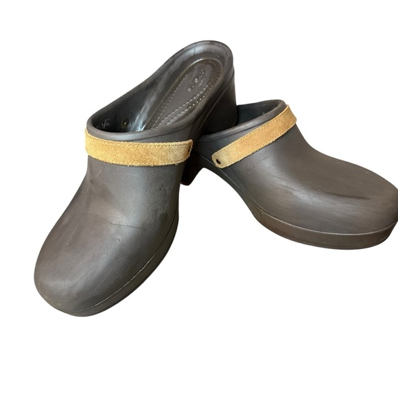 CROCS | Women's Sarah Dark Brown Mules Clogs with Tan Strap | Sz 10 - Picture 1 of 10